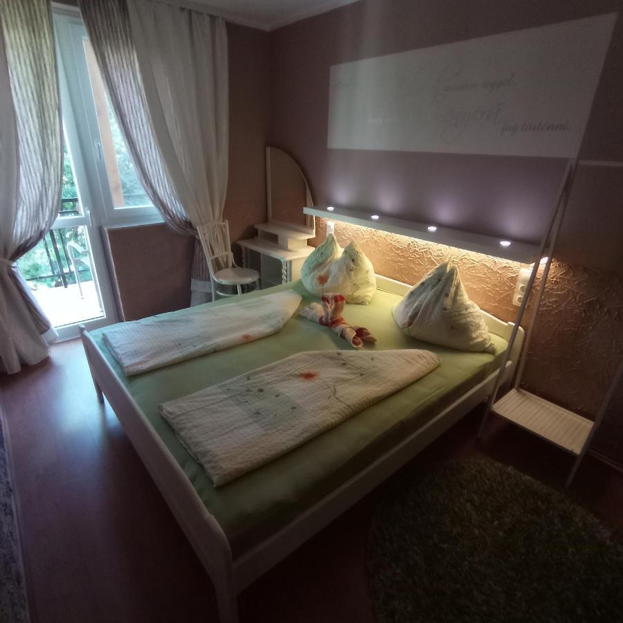 Rozsa Apartman 2 Alsóörs Exterior foto