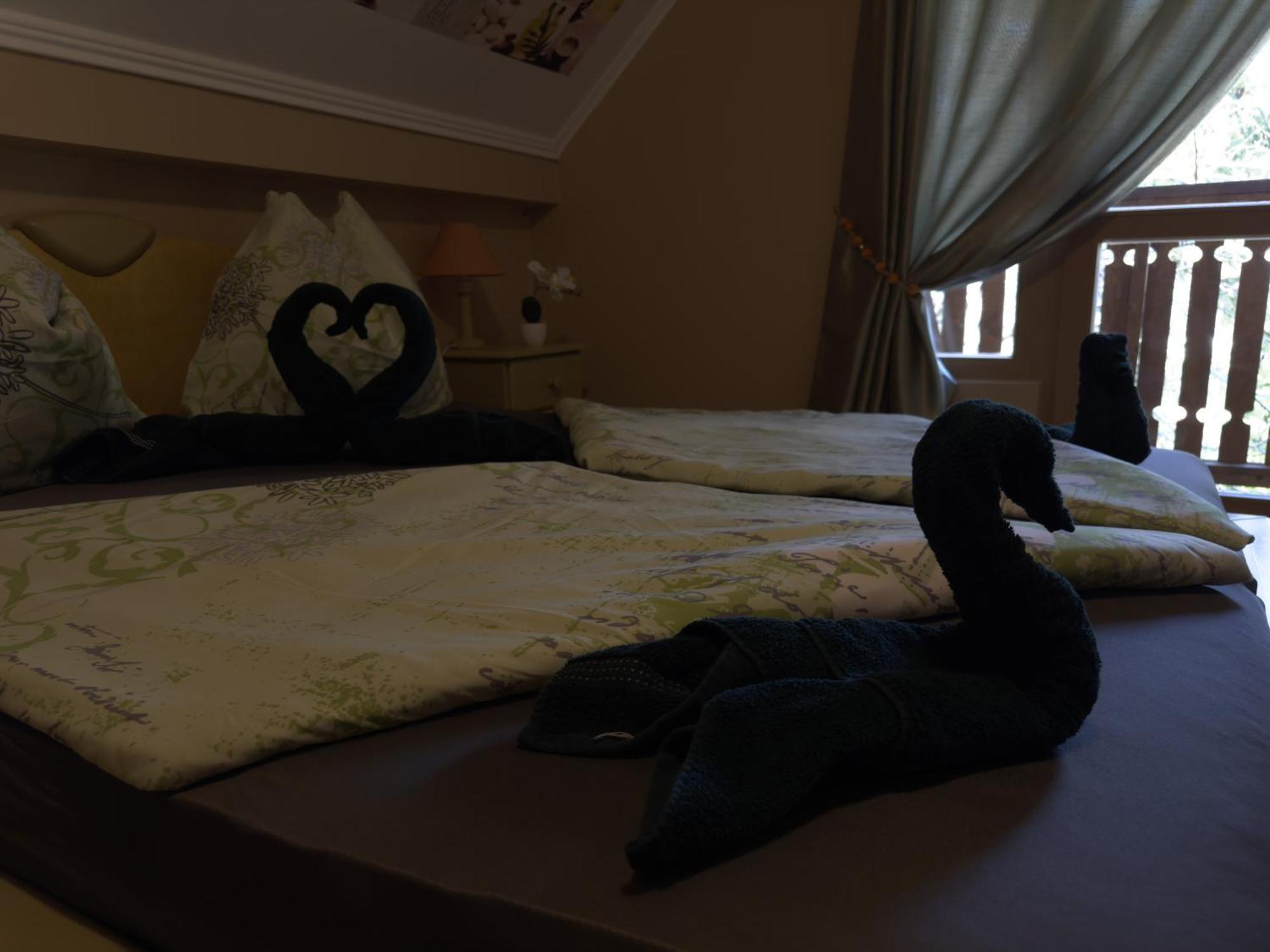 Rozsa Apartman 2 Alsóörs Zimmer foto